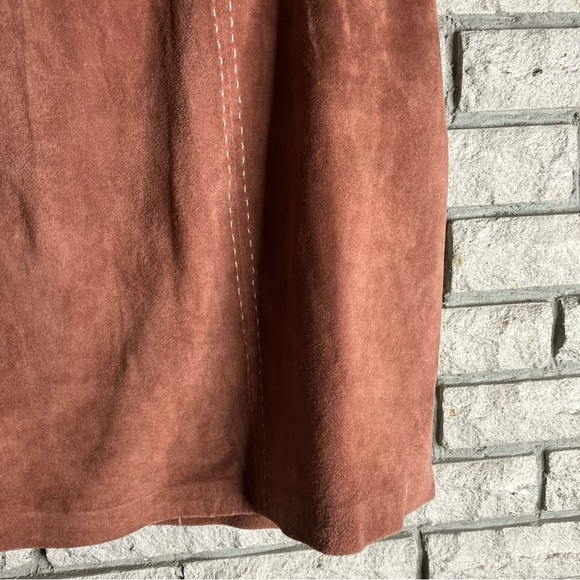 Vintage Suede Skirt - Picture 5 of 9